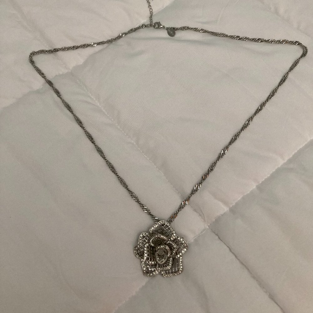 white House Black Market long chain necklace with flower
